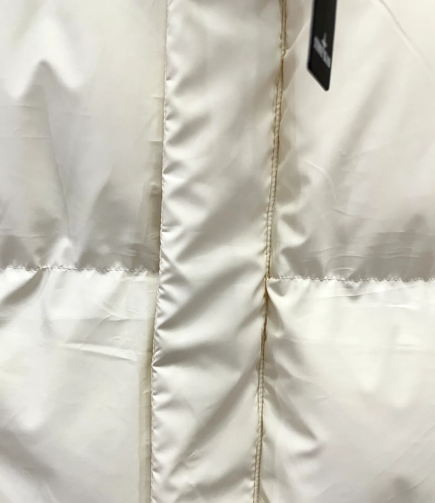 Real shot of white details # P380